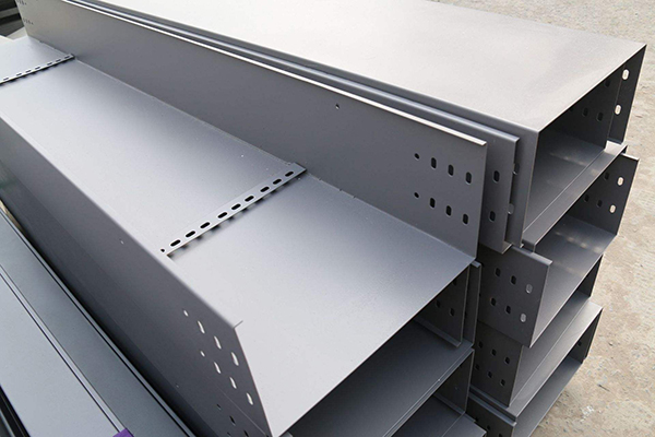 托盘式电缆桥架