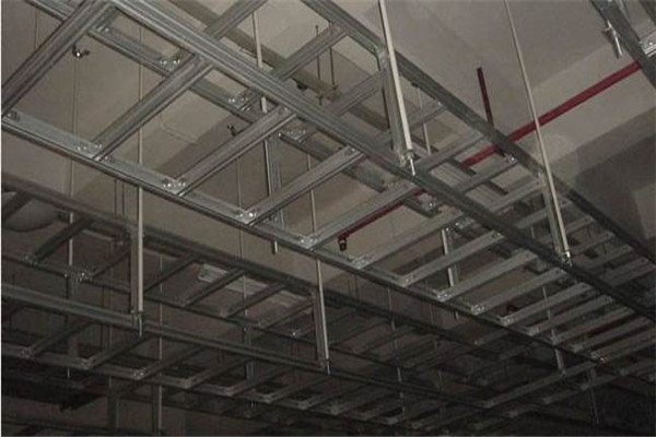 托盘式电缆桥架